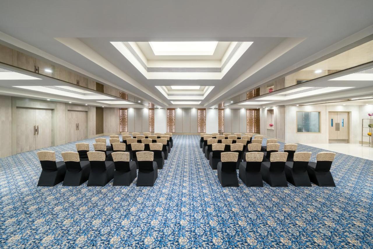 Vivanta Ahmedabad Sg Highway Dış mekan fotoğraf