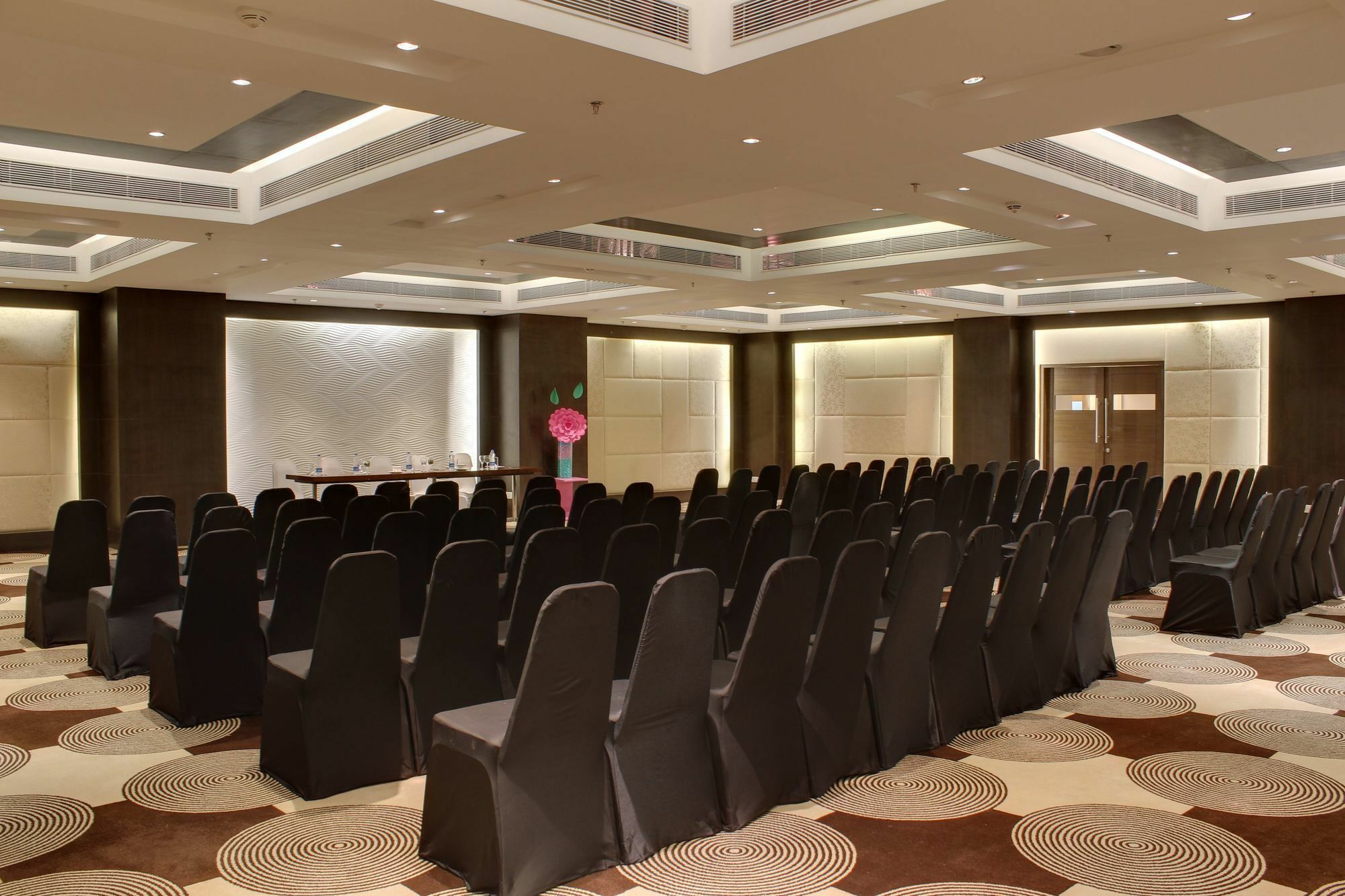 Vivanta Ahmedabad Sg Highway Dış mekan fotoğraf