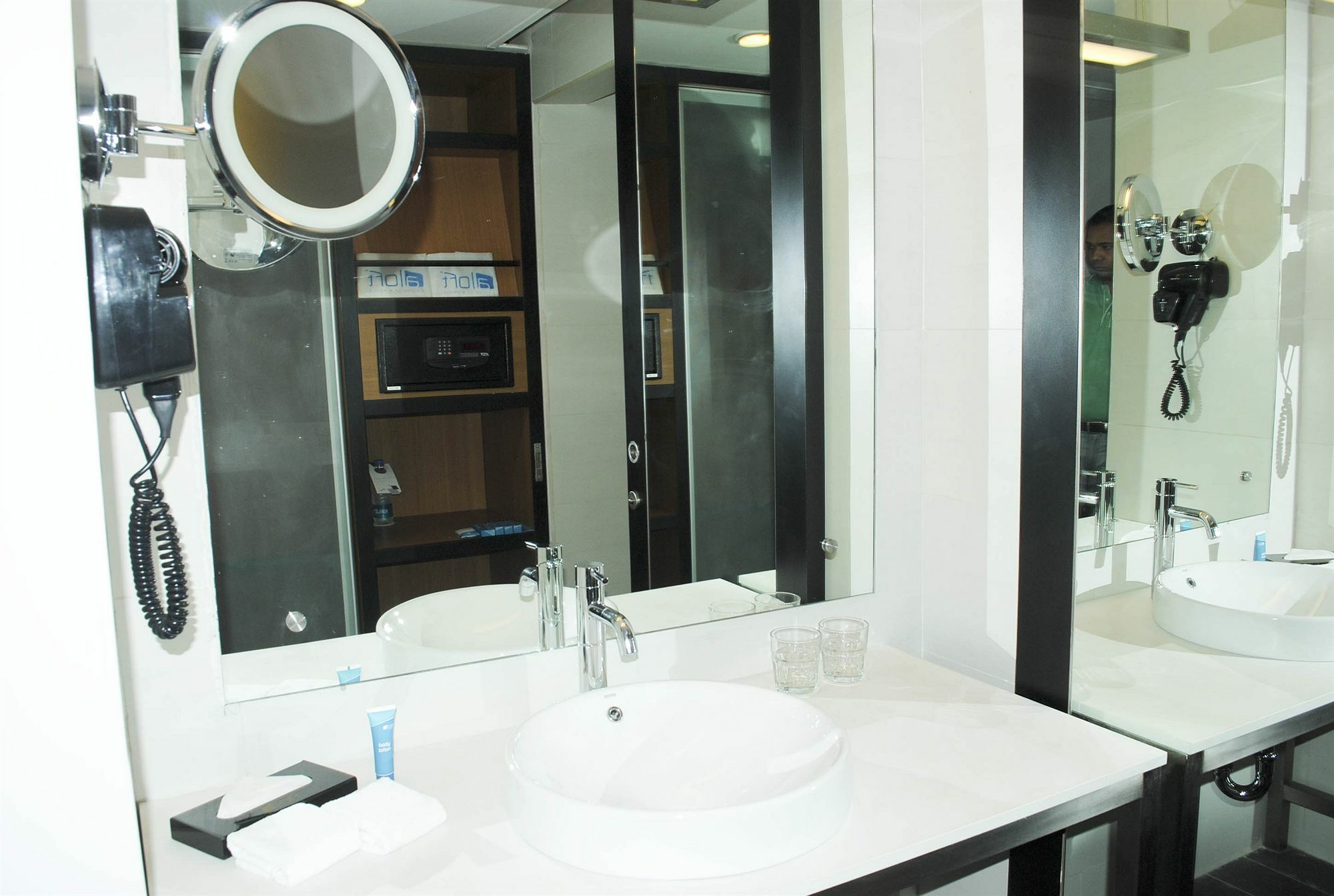Vivanta Ahmedabad Sg Highway Dış mekan fotoğraf
